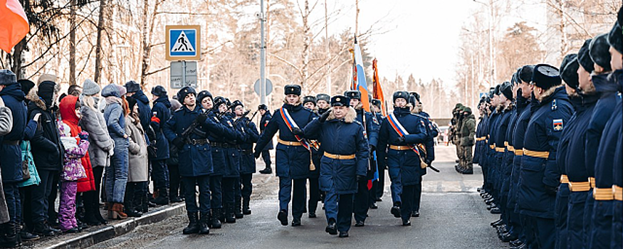В Щелкове в День защитника Отечества прошел парад военнослужащих Чкаловского гарнизона