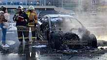 Петербуржец сжег свой BMW дотла, когда крутил «пятаки»