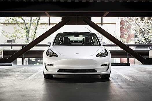 Tesla вернется в суд из-за фатального ДТП с участием автопилота
