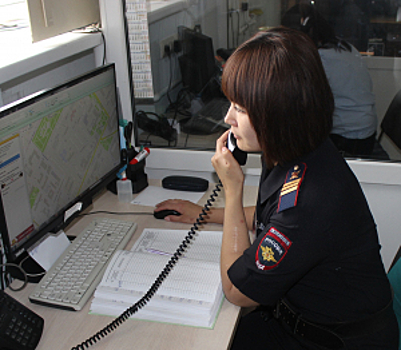 В Кемерове полицейские наградили работницу автотранспортного предприятия, оказавшую содействие в розыске без вести пропавшего ребенка
