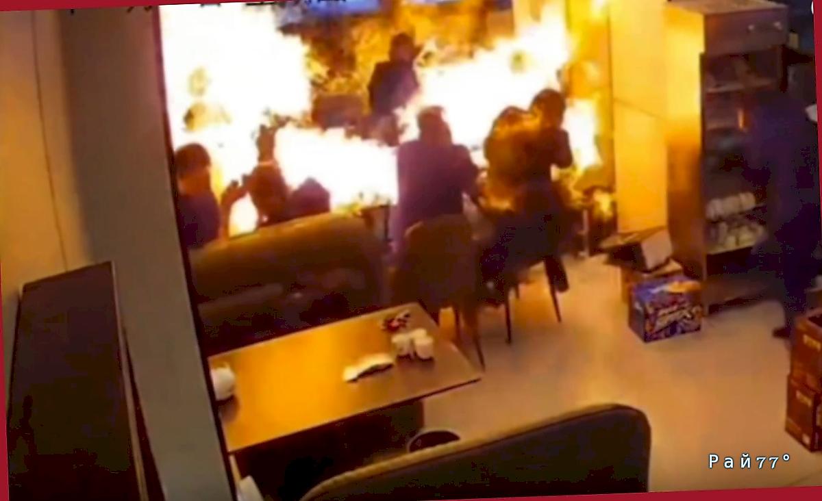 Газовый взрыв попал на видео в китайской закусочной