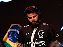 Сразу трёх тренеров забанили за использование бага в CS:GO
