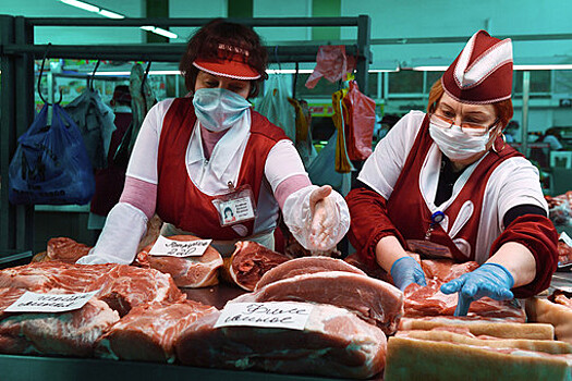 В России резко упали цены на свинину