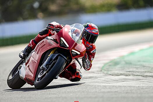 Все секреты обновленного мотоцикла Ducati Panigale V4 2022