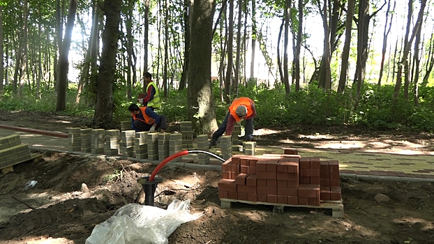 В Янтарном реконструкция парка Беккера выполнена уже на 60 процентов