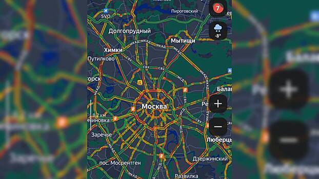Буксующие фуры парализовали движение на МКАД