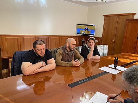 Глава Буйнакского района Камиль Изиев встретился с президентом Дагестанской федерации конного спорта (ДФКС)