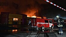 МЧС увеличивает группировку по тушению пожара в ТЦ "Синдика"