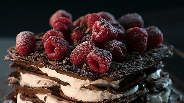 Рецепт для похудения: шоколадный мусс с малиной