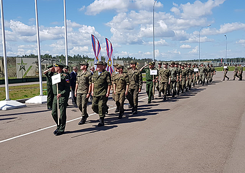 В парке «Патриот» в Подмосковье стартовала спартакиада ВС РФ по стрельбе из штатного и табельного оружия