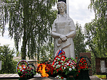 В Свердловской области женщина потушила Вечный огонь