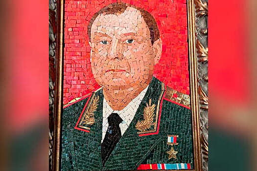 Mash: при обыске у генерала Булгакова нашли картины с ним, Шойгу и Ивановым