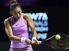 Чжэн Циньвэнь — вторая китаянка, вышедшая в финал Итогового турнира WTA за всю историю