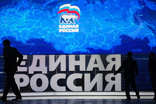 Медведев поблагодарил создателей фейкового сайта "Единой России" за идею