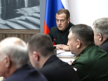 Медведеву показали систему подавления дронов с использованием ИИ