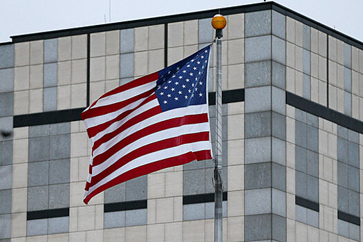 В США обсуждают вопрос отправки военных на защиту посольства в Киеве