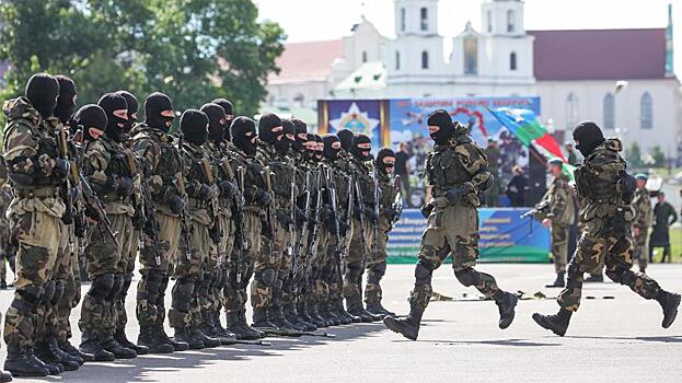 Белоруссия вызвалась помочь РФ с обороной