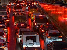Загруженность столичных дорог достигла девяти баллов