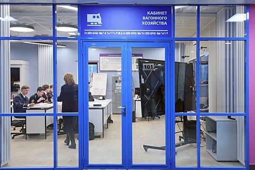 Свердловских школьников научат управлять паровозами