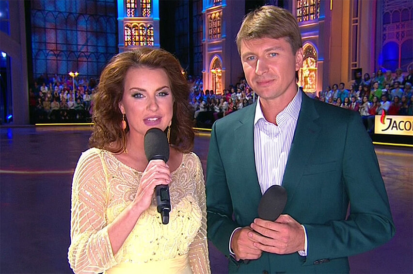 Ирина Слуцкая прославилась не только как успешная фигуристка, но и как телеведущая передач «Звёзды на льду» и «Ледниковый период» на Первом канале. Девушка переняла свое "еврейство" по линии отца и даже включена в международный еврейский спортивный зал славы.