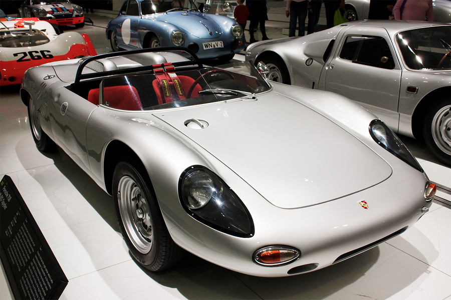 Музей Porsche, Штутгарт, Германия