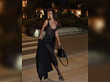 Телеведущая Боня предложила дуэль на мечах блогеру Антону S из-за сплетен о дочери