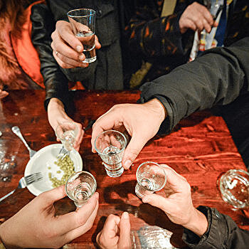 На новый год украинцы будут травиться контрафактным алкоголем - Охрименко