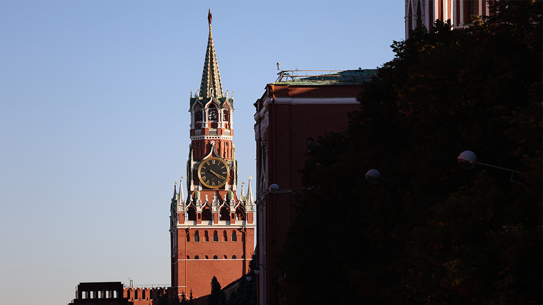 Ушаков: прекращение огня в Донбассе может наступить после вывода войск Украины