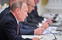 Путин призвал сохранить положительные тенденции в экономике