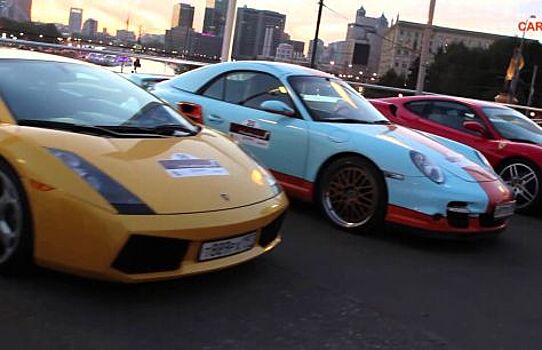 Supercars Challenge: гонка по Москве с элементами покера