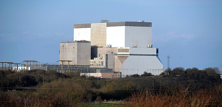 Атомный проект Британии назвали "безумием"