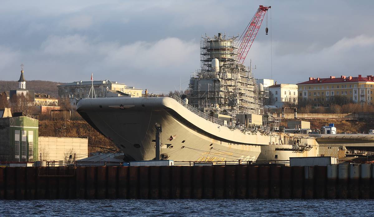 Ремонт Адмирала Кузнецова признали бессмысленным