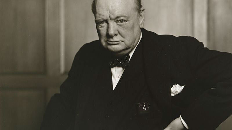 Отобрать сигару и быстро сфотографировать: секрет одного из самых известных снимков Черчилля