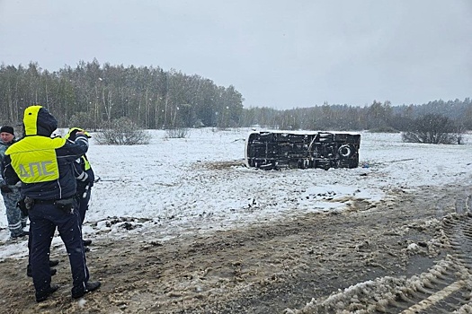 Автобус перевернулся в Ивановской области