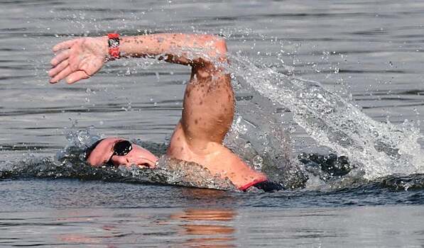 Сальников о мужском заплыве на 10 км: «Гонка тяжелая, условия близкие к экстремальным. Два спортсмена ее не завершили»