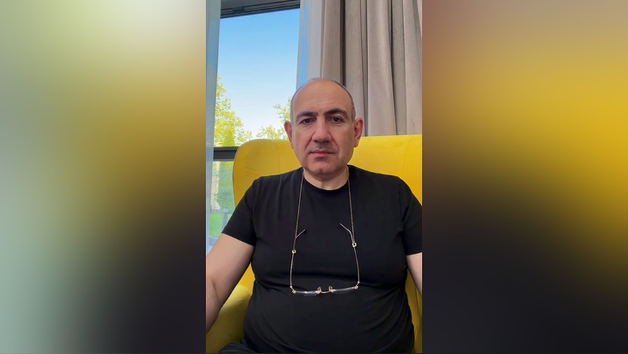 Пашинян поздравил Армению с 1 мая хитом Сукачева