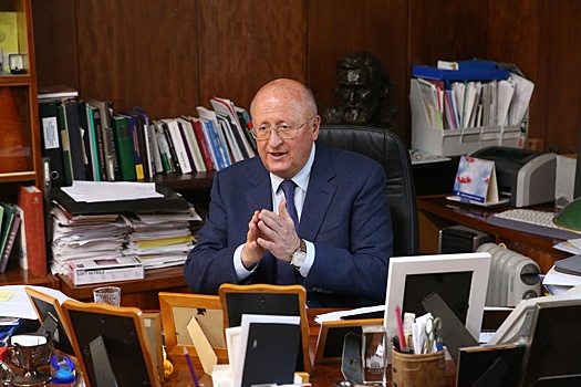 Гинцбург рассказал о персональной вакцине от рака