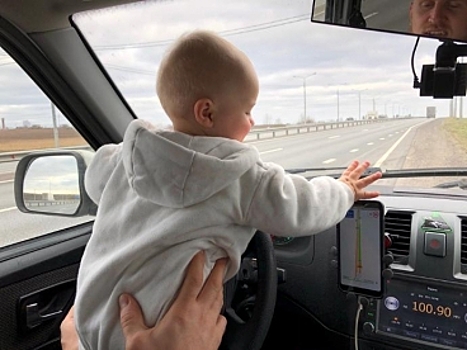 Как мы посадили за руль младенца: история одного путешествия