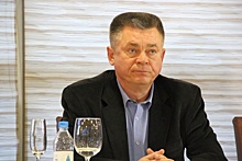 Экс-министр обороны Украины призвал команду Чалого покинуть севастопольский парламент