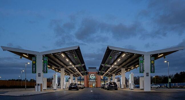 Владельцы электрокаров не приемлют возврата к автомобилям с ДВС