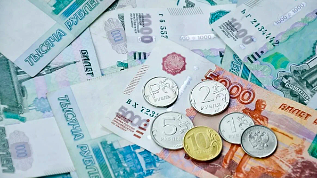 Сильные заговоры на деньги: когда их лучше читать
