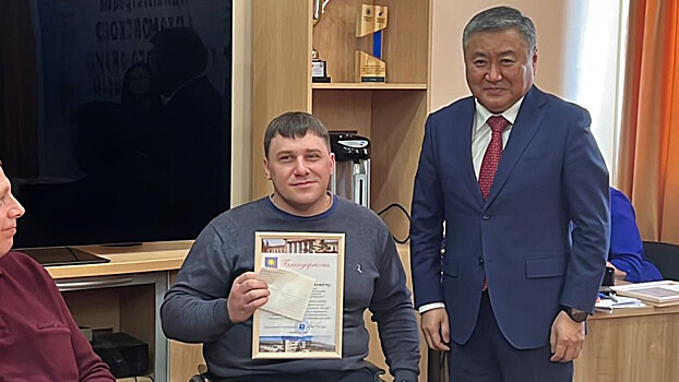 Глава АГО Вячеслав Квон чествовал артемовских спортсменов с ограниченными возможностями