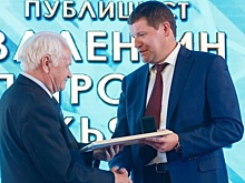 На Среднем Урале выдающимся деятелям сферы литературы и искусства вручили премии губернатора