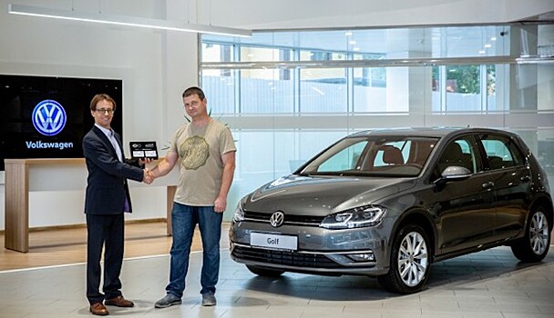 Вернувшийся Volkswagen Golf добрался до первого покупателя в России