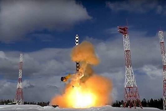 Рогозин сравнил американские ракеты с российским «Сарматом»