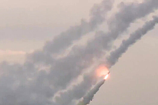 На видео попал перехват Сирией израильских ракет