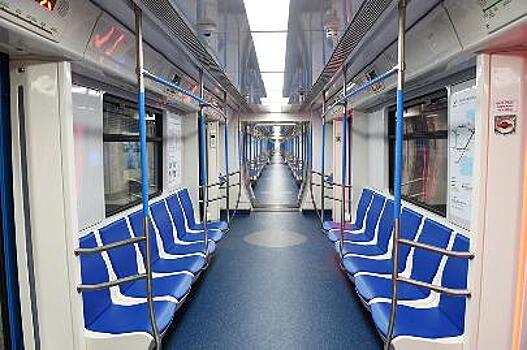В Ташкентском метро запущены новые поезда российского производства