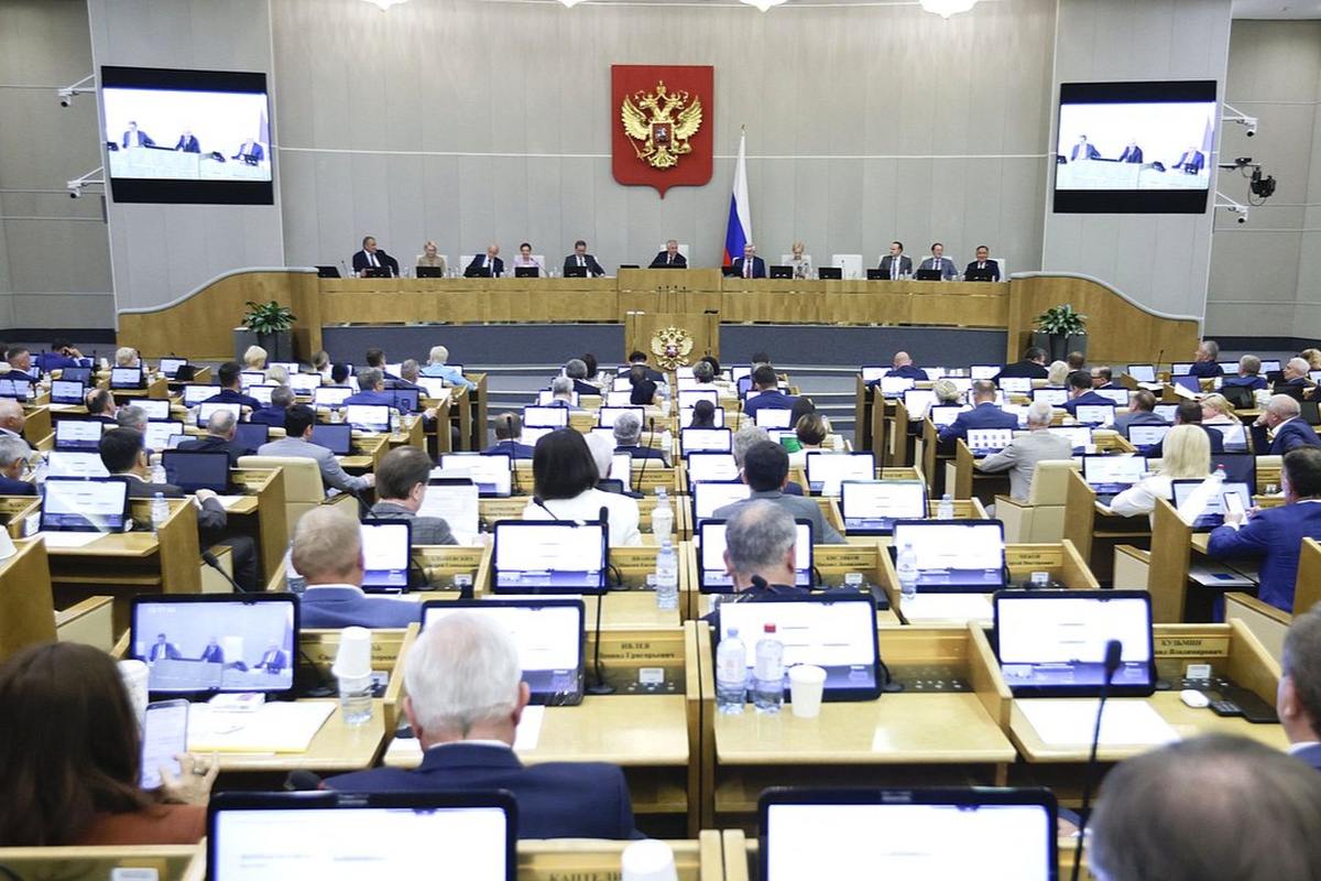 Самоконтроль в парламенте: как новая поправка поможет избежать конфликтов интересов