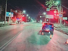 Девушка получила травмы: в Ростовской области автомобиль столкнулся с деревом