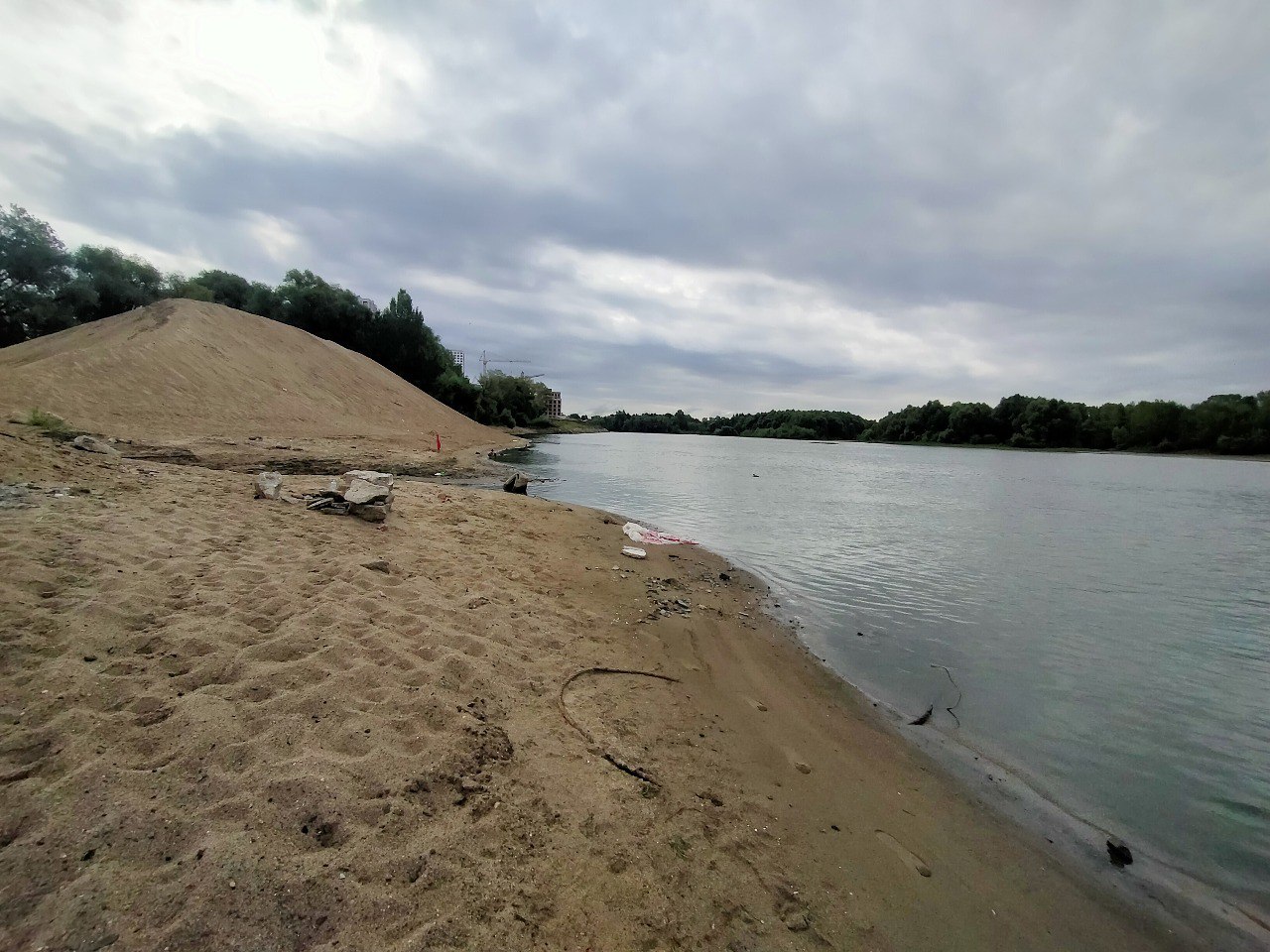 Новосибирские власти принимают меры по переносу пескобазы в районе реки Обь